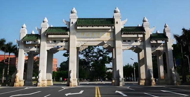 EMC体育 EMC易倍体育华南农业大学热门专业及综合实力分析(图1)