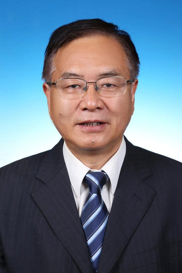 EMC体育 EMC易倍体育@昆明人第三届全民阅读大会大礼包来了重磅嘉宾讲座免费听快来报名！(图1)