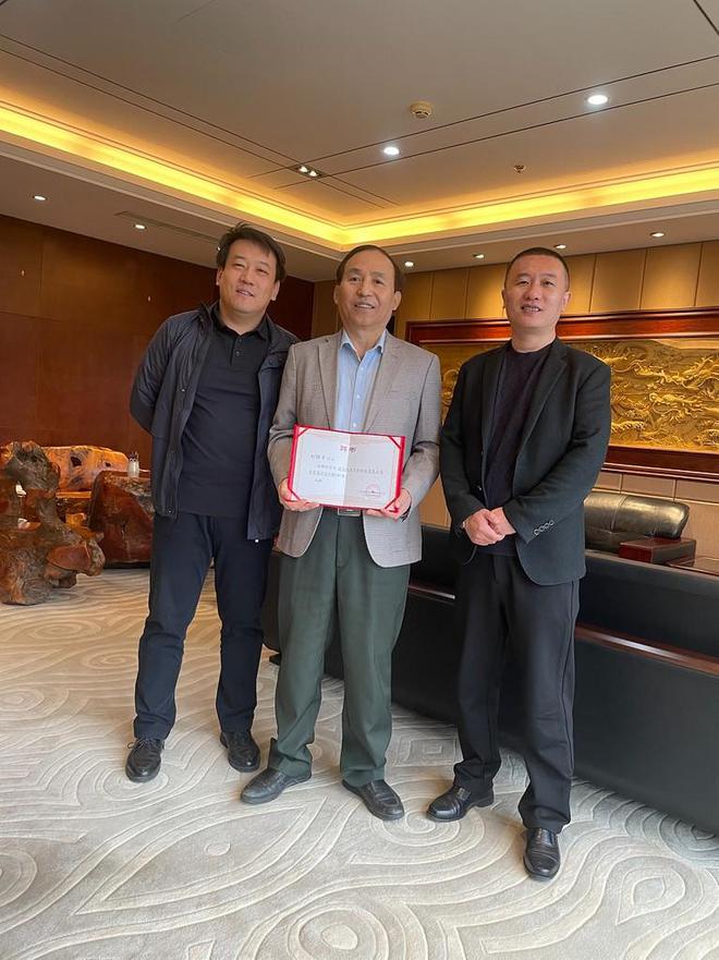 北京祝健易倍体育 EMC易倍生物科技有限公司聘再生医学专家刘锦丰教授为首席医疗官(图1)