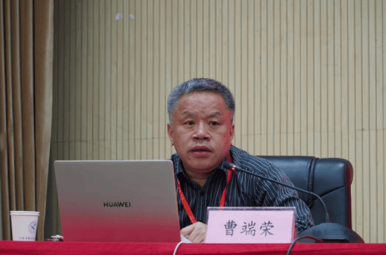 江西生物科技职院第十五期“青马工程”大学生骨干培易倍体育 EMC易倍训班开班(图2)